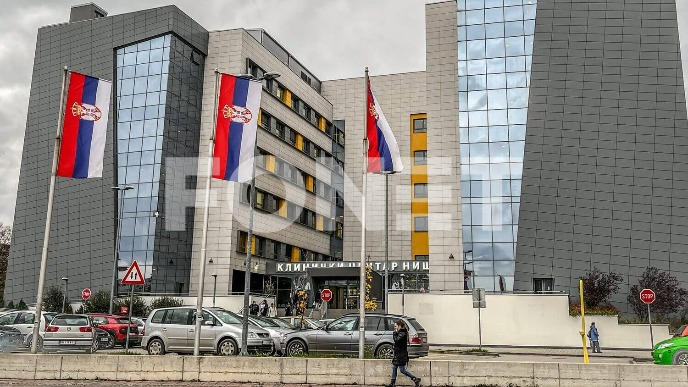 Dečak skinut sa respiratora